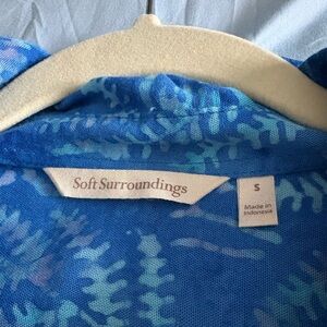 Soft Surroundings Ocean Blue Leaf Print Top